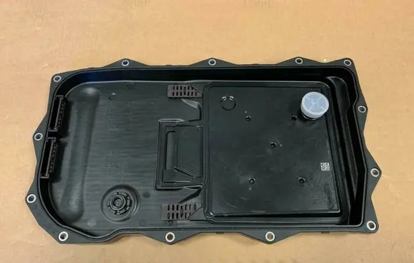 BMW 5 GT F07 Oil filter mounting bracket 24118612901 24117624192