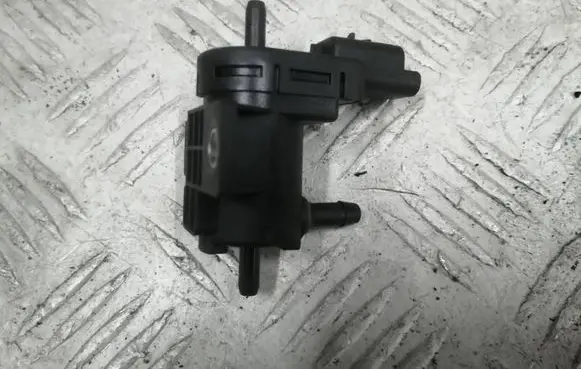 Citroen C5 Turbo solenoid valve 9665558580