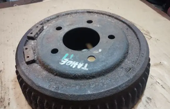 Chevrolet Tahoe Drum brake (rear) 