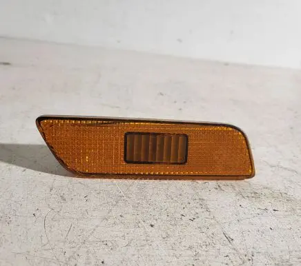 Volvo S80 Front reflector 9190951