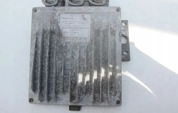 Renault Megane II Engine control unit/module 8200259832