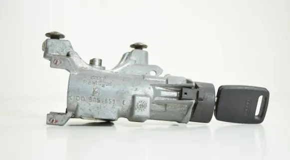 Audi A4 S4 B5 8D Ignition lock 4D0905851E