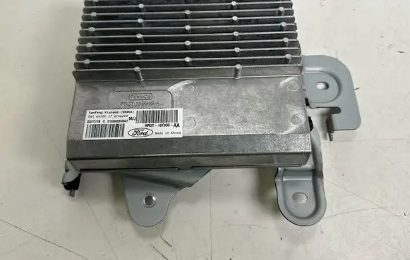 Ford Mustang VI Sound amplifier HR3T18T806AA