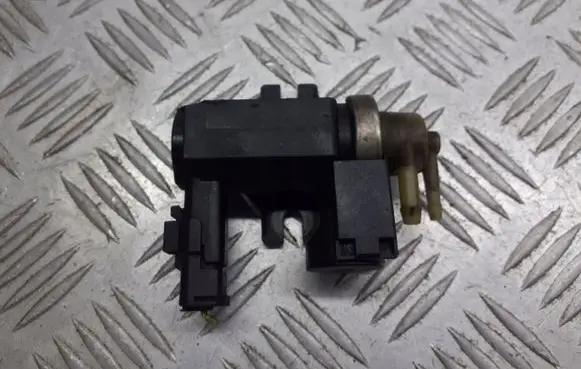 Citroen C5 Valve vacuum 