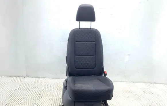 Volkswagen Tiguan Front passenger seat 
