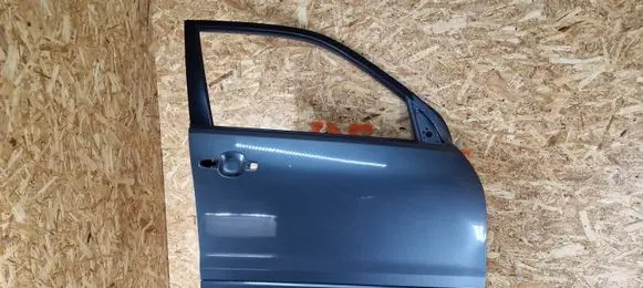 Suzuki Grand Vitara II Front door 