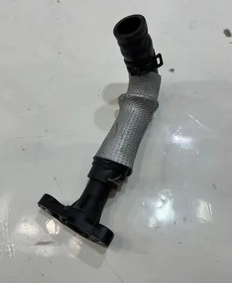 Porsche Cayenne (92A) Engine coolant pipe/hose