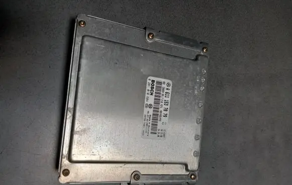 Mercedes-Benz Vito Viano W638 Engine control unit/module A6111537079 0281010604