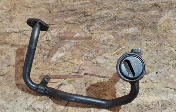 Ford Mustang VI Oil sump strainer pipe FR3E6622CA