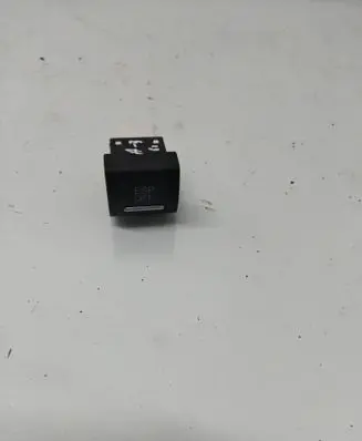 Audi A3 S3 8P ESP (stability program) switch 9751262 8P0927134C