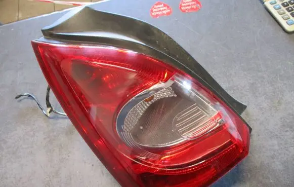 Renault Twingo II Rear/tail lights 18109601 18173201