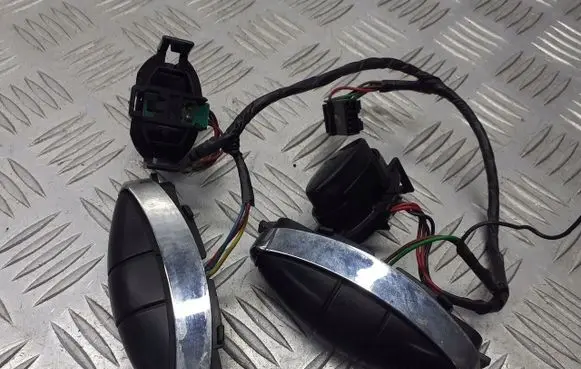 Rover 75 Steering wheel buttons/switches YOR100241