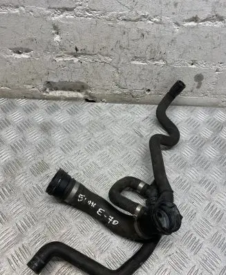 BMW X5 E70 Engine coolant pipe/hose 8512194
