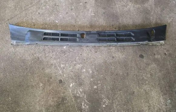 Mitsubishi Pajero Wiper trim