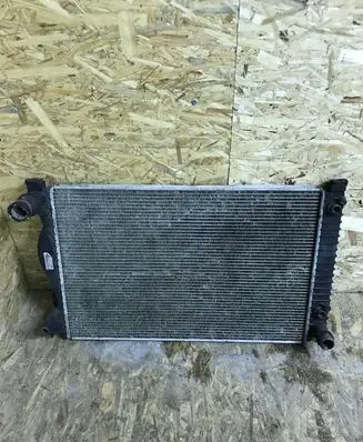 Audi A6 S6 C6 4F Coolant radiator