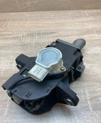 Toyota Prius (XW20) Gear shifter/selector 8945147030 1923002020