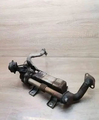 Toyota Avensis T250 EGR valve cooler 256800R020 13063850001