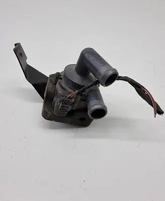 BMW 5 F10 F11 Electric auxiliary coolant/water pump 17669711