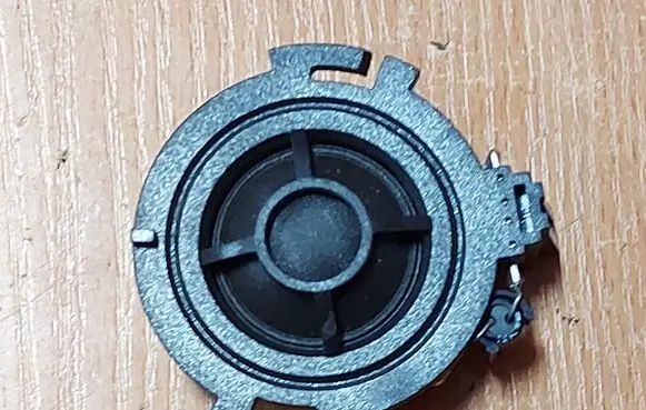 Audi A6 S6 C6 4F Front door high frequency speaker 4F0035399A
