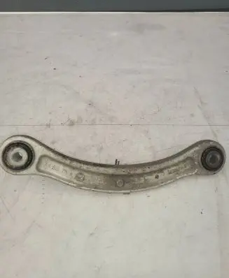 Rear control arm