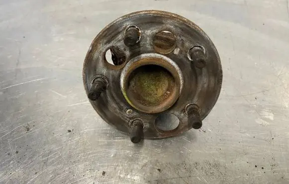 Toyota Auris 150 Rear wheel hub