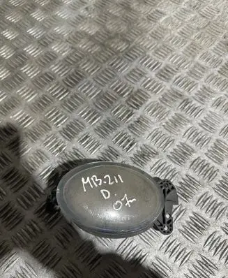 Mercedes-Benz E W211 Front fog light A1698201656