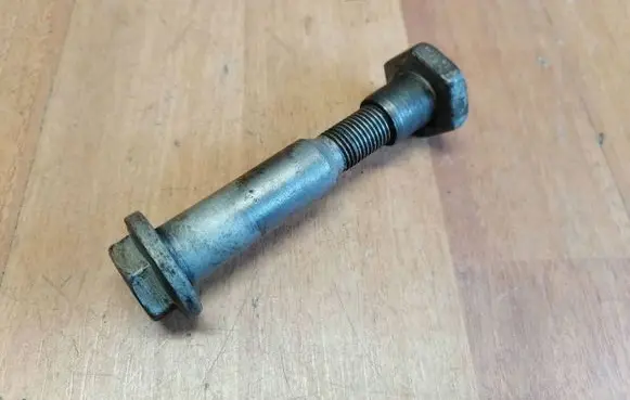 Renault Megane IV Front suspension camber bolt 7703102124 7703032179