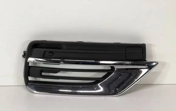Volvo XC90 Front bumper lower grill 32345471