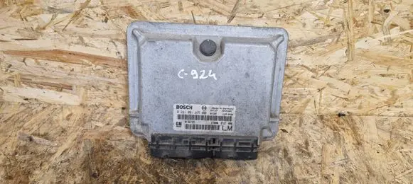 Opel Astra G Engine control unit/module 0281001675 28SA3692 90562575