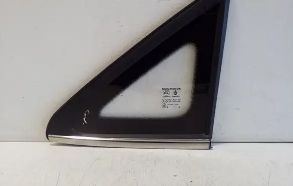Rear side window