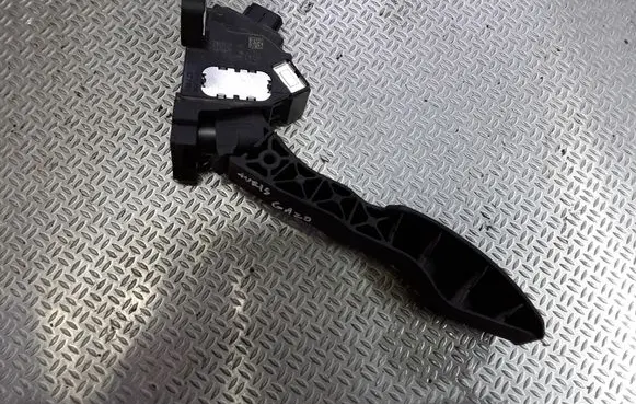 Toyota Auris 150 Accelerator throttle pedal 7811002020