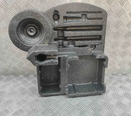 Porsche Cayenne (9Y0 9Y3) Other trunk/boot trim element 760012115H