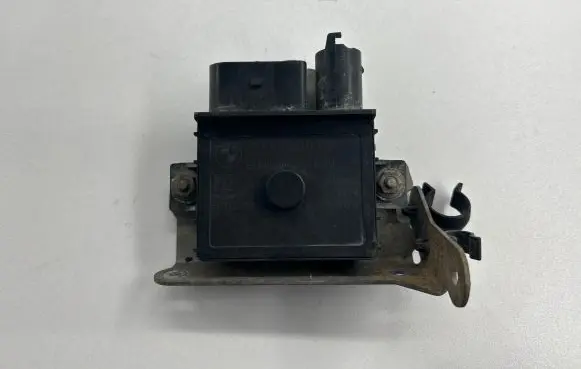 BMW 1 E81 E87 Glow plug pre-heat relay 7801200