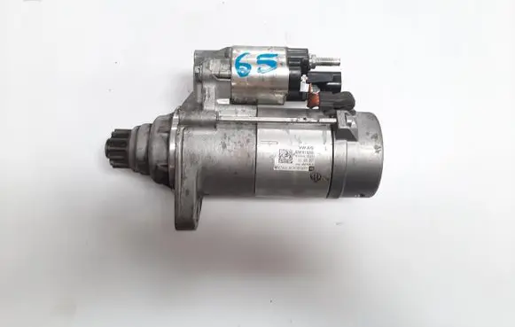 Volkswagen Golf VII Starter motor 02M911024B