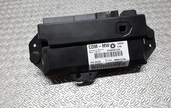 Chrysler 300 - 300C Door control unit/module P56038722AL