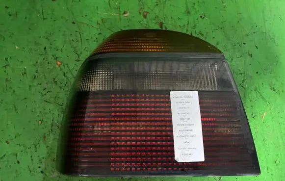 Volkswagen Golf III Rear/tail lights
