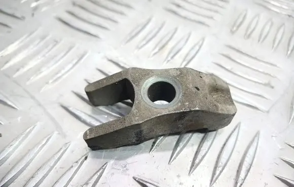 Audi 80 90 S2 B4 Fuel Injector clamp holder