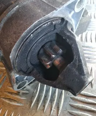 Mazda 323 F Starter motor