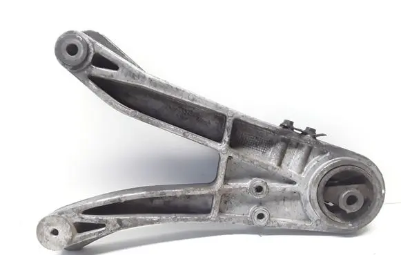 Volvo S80 Engine mounting bracket 3524347