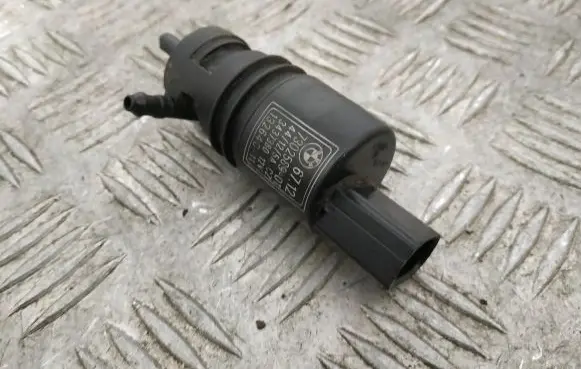 BMW 3 F30 F35 F31 Windscreen/windshield washer pump 7302589 67127302589