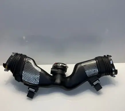 Mercedes-Benz S W221 Turbo air intake inlet pipe/hose 