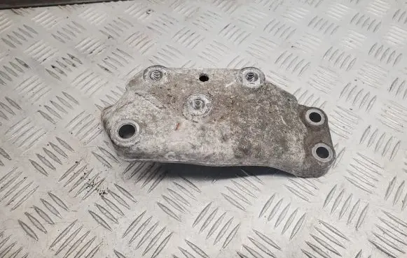 Audi Q3 8U Gearbox mounting bracket 3C0199117J