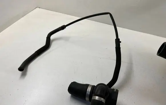 BMW 5 G30 G31 Engine coolant pipe/hose 7620990