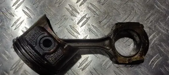 Renault Scenic I Piston with connecting rod