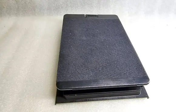 Audi A8 S8 D3 4E Trunk/boot storage box wall 4E0885219