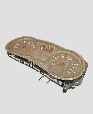 Renault Clio III Speedometer (instrument cluster) 8200820997C 7ACD073065