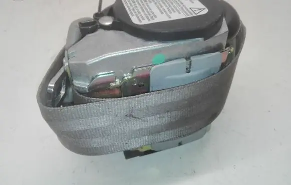 Audi A8 S8 D3 4E Rear seatbelt 4F0857806C