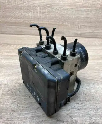 Volkswagen Golf IV ABS Pump 1J0907379G 1J0614117C