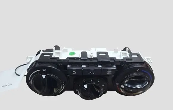 Peugeot 208 I Climate control unit 96722483ZD T1013332G