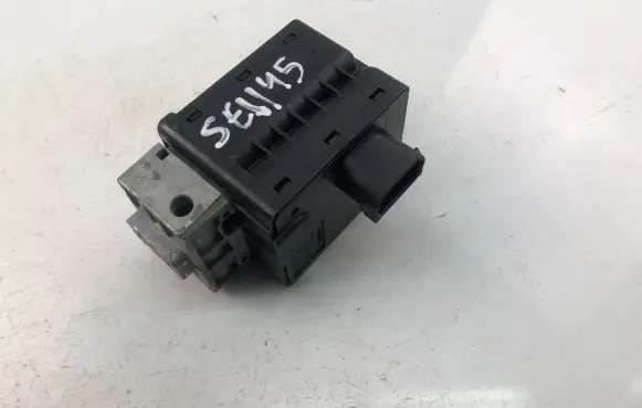 Renault Clio IV Other control units/modules 487004399R